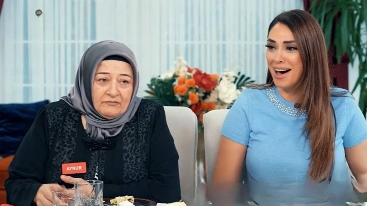 yemekteyiz aynur hanım