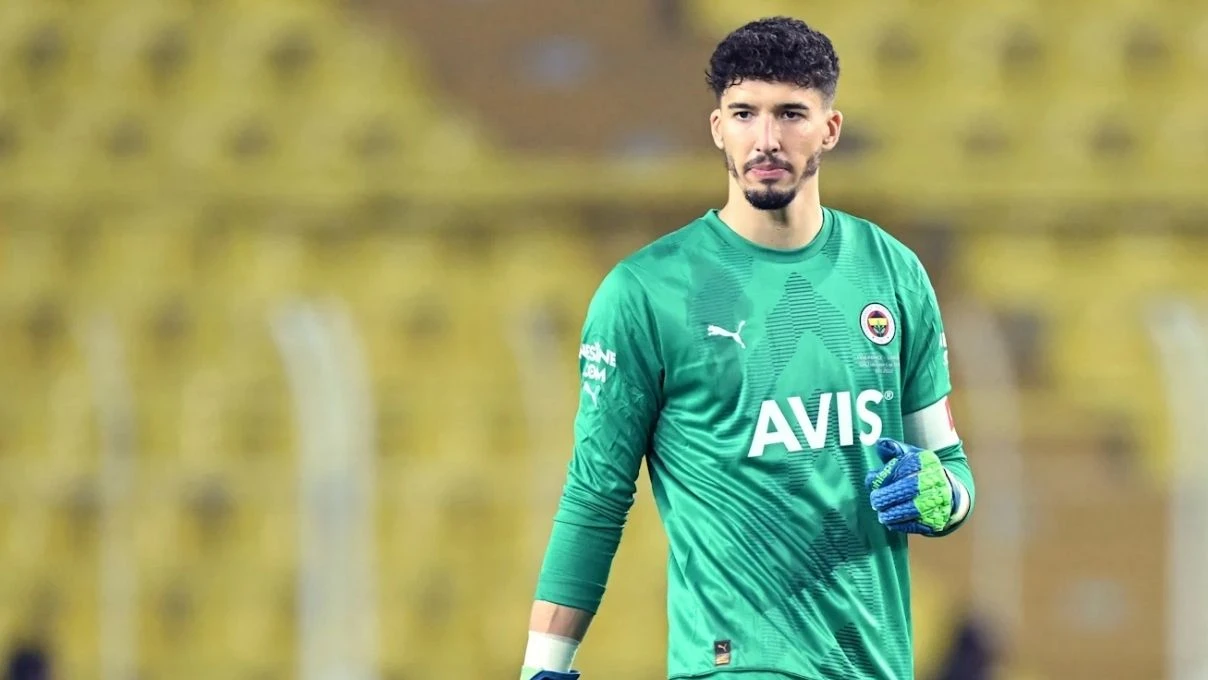 Altay Bayındır kimdir, kaç yaşında? Altay Bayındır kimin damadı, hangi takımda oynuyor?