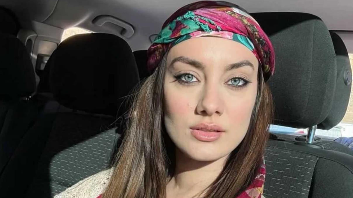 Podyumlardan setlere! Model Tutku Akbayrak Mardin'de göz kamaştırdı 6 Asli 2026 01 14T143236.116