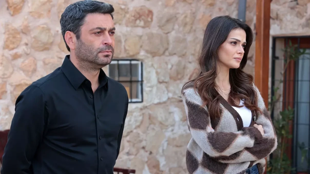 Uzak Şehir fanı Sinan engin sinirlendi! Canlı yayında sitem dolu sözler: "bırakırım" 4 Asli 2026 01 26T153155.903