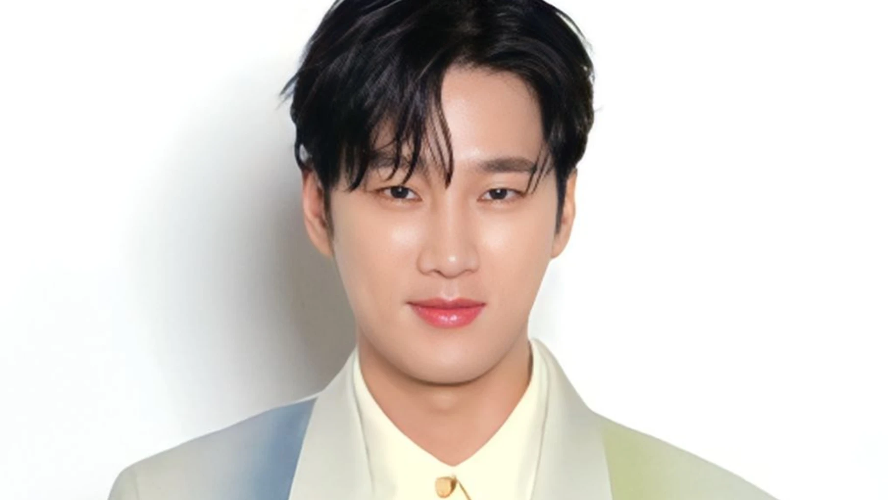 Güney Koreli oyuncu Türk bayrağı ile fotoğraf paylaştı! Kebap ayrana bayılıdı 8 Asli 2026 01 31T171832.642