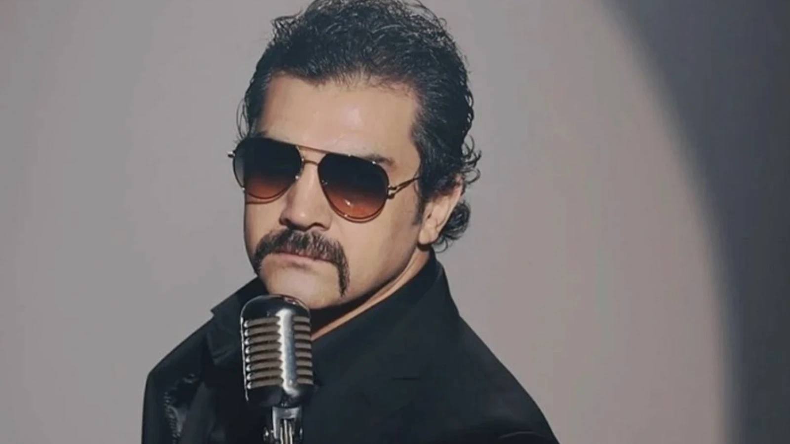 Bayhan evli mi cocugu var mi Bayhan kac yasinda