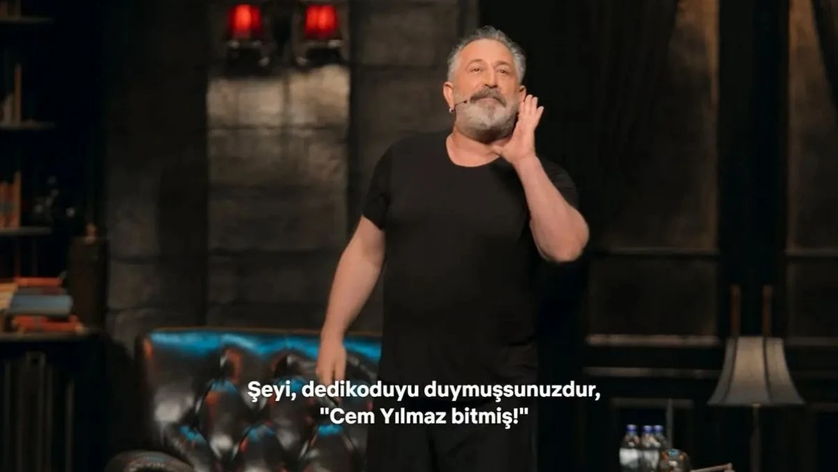 Cem Yılmaz’ın yeni gösterisi CMXXIV büyük beğeni topladı! Ünlü komedyen Türkiye’de elit kavramına dikkat çekti
