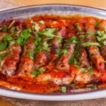 Dunya listesinde bir numara secilen Turk yemegi MasterChefte Tire koftenin sirri burada sefler boyle yapiyormus