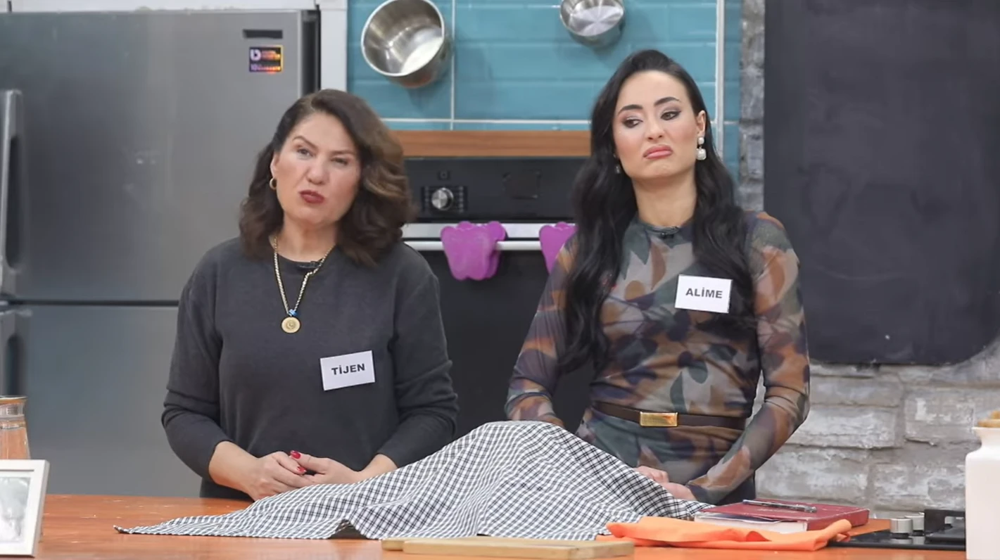Gelinim Mutfakta'da Alime ve eşi arasında kaynana krizi! Tijen hesabı Alime'ye kesti mutfakta tansiyon yükseldi 7 Ekran goruntusu 2026 01 26 184128