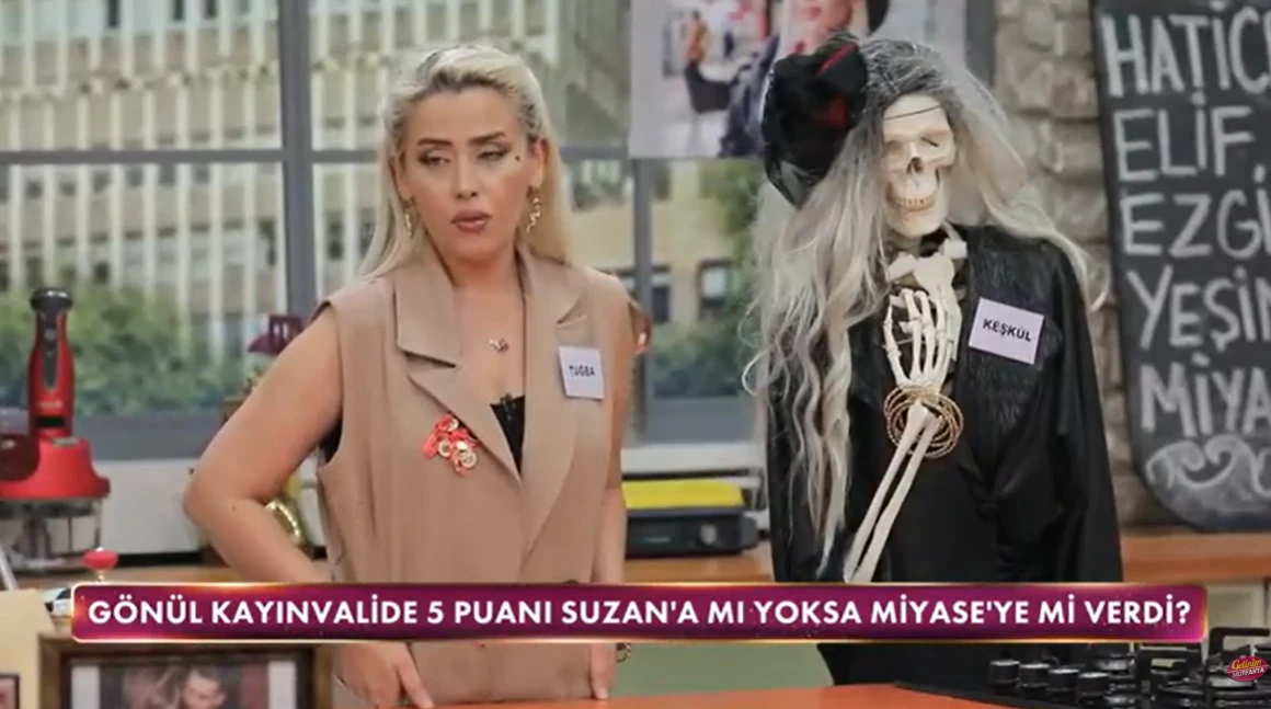 Gelinim Mutfakta Tuğba'nın yeni kayınvalidesi kim? Eski kayınvalide ile benzerlik yok artık dedirtti 8 Ekran goruntusu 2026 01 27 143241