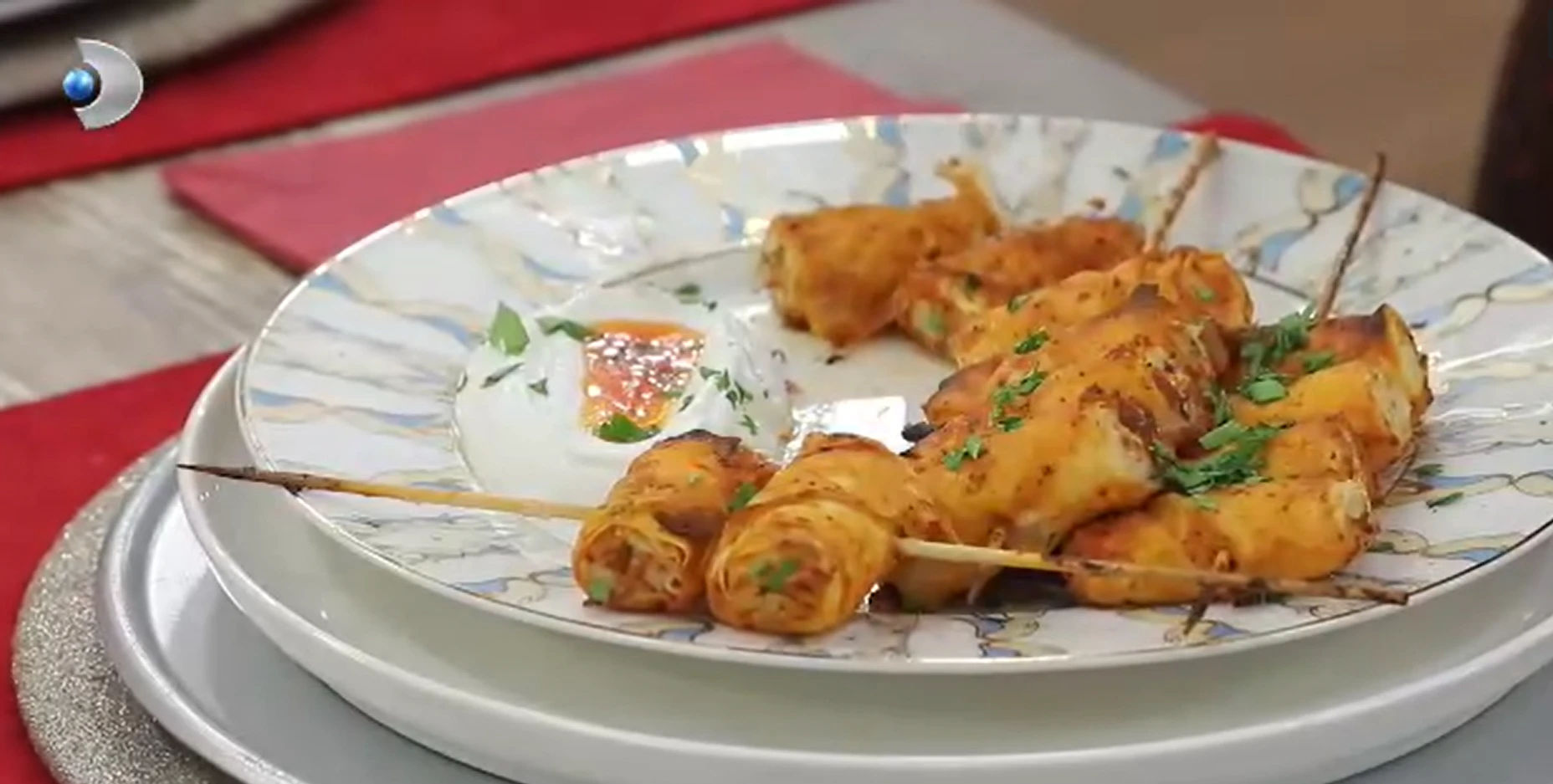 Gelinim Mutfakta'da iştah kabartan tavuklu şiş mantısı tarifi! Tavuk harcına eklenen bu baharatla tadına doyum olmuyor 9 Ekran goruntusu 2026 01 29 142838