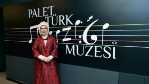 Emine Erdoğan Palet Türk Müziği İlkokulu’nda düzenlenen programa katıldı! “Türk Müziği bizi ortak değerlerde buluşturan köklü bir miras”