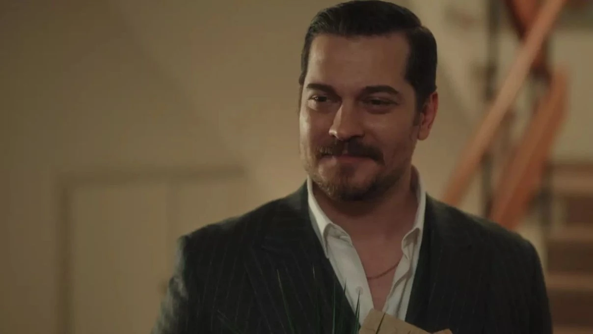 Demet Özdemir Eşref Rüya dizisinden ayrılıyor mu? Eşref Tek Rüya’yı öğrenince ne olacak?