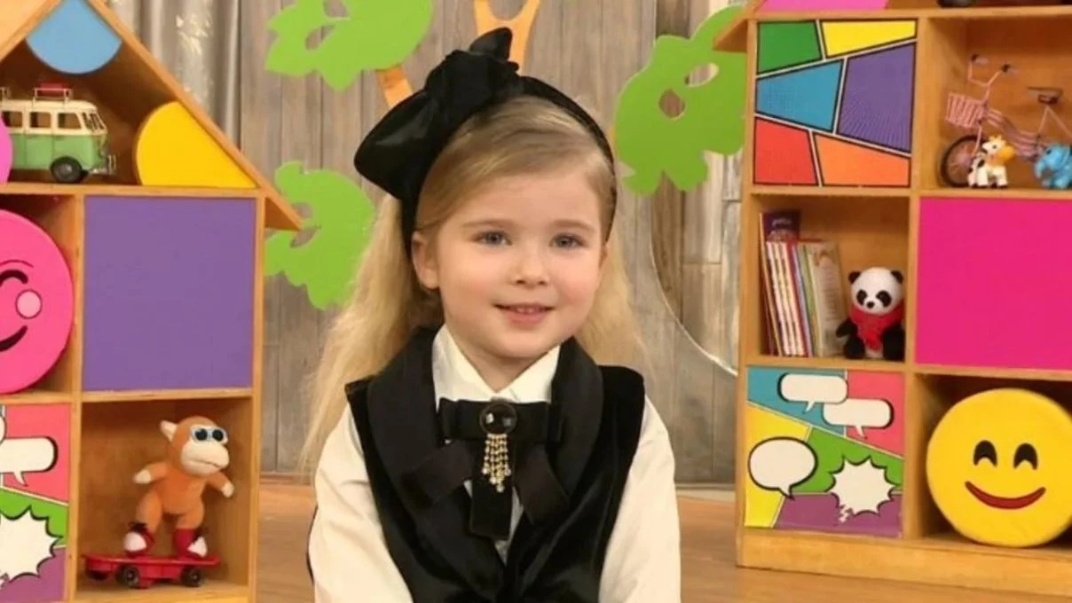 Çocuktan Al Haberi programının kutu bebek Ebrar’ı Evrim Akın ve Asena Keskinci olayı hakkında konuştu! “Evrim Akın’ı rol model alıyorum” 