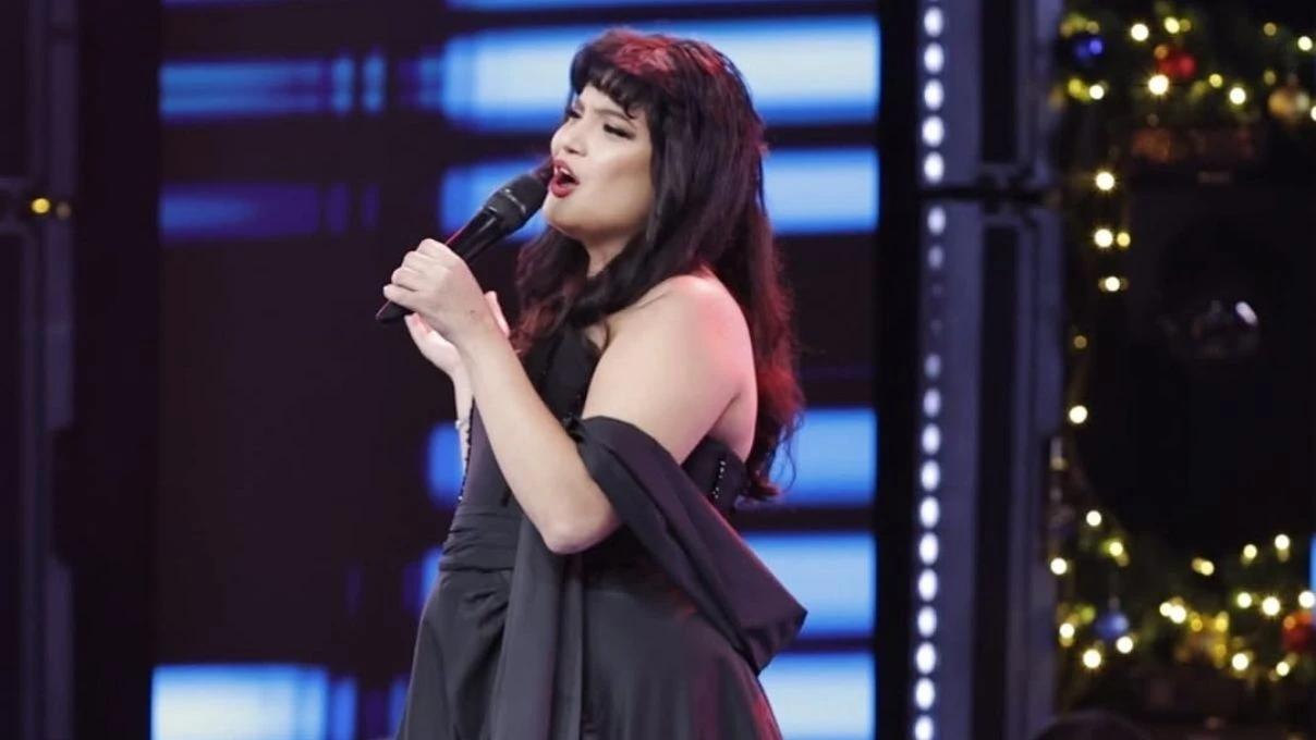 Feyza Civelek O Ses Türkiye Yılbaşı Özel programına damga vurdu! Ünlü oyuncu kendi performansını değerlendirdi