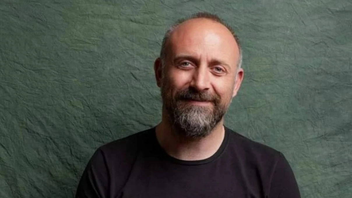 Ünlü oyuncu Halit Ergenç’in ortak olduğu börekçiye Londra’da büyük ilgi! 1 ayda 2 ton börek sattı