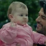 Burak Özçivit Kara Sevda dizisinde Deniz bebeği oynayan Arven ile yıllar sonra bir araya geldi!