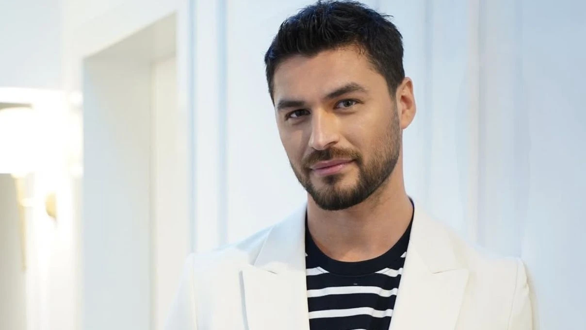 Kızılcık Şerbeti dizisinin yeni Fatih’i belli oldu mu? Emre Dinler Kızılcık Şerbeti’nin oyuncu kadrosuna mı katıldı? 9 Kızılcık Şerbeti dizisinin yeni Fatih’i belli oldu! Emre Dinler Kızılcık Şerbeti’nin oyuncu kadrosuna katıldı