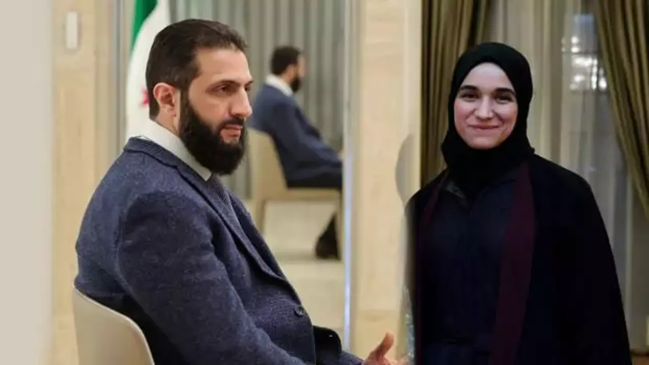 Latife el-Durubi Osmanlı torunu mu, Türk mü? Suriye lideri Ahmed el-Şara’nın eşi hangi köklerden geliyor? 8 MV9Xv 1738761017 8677