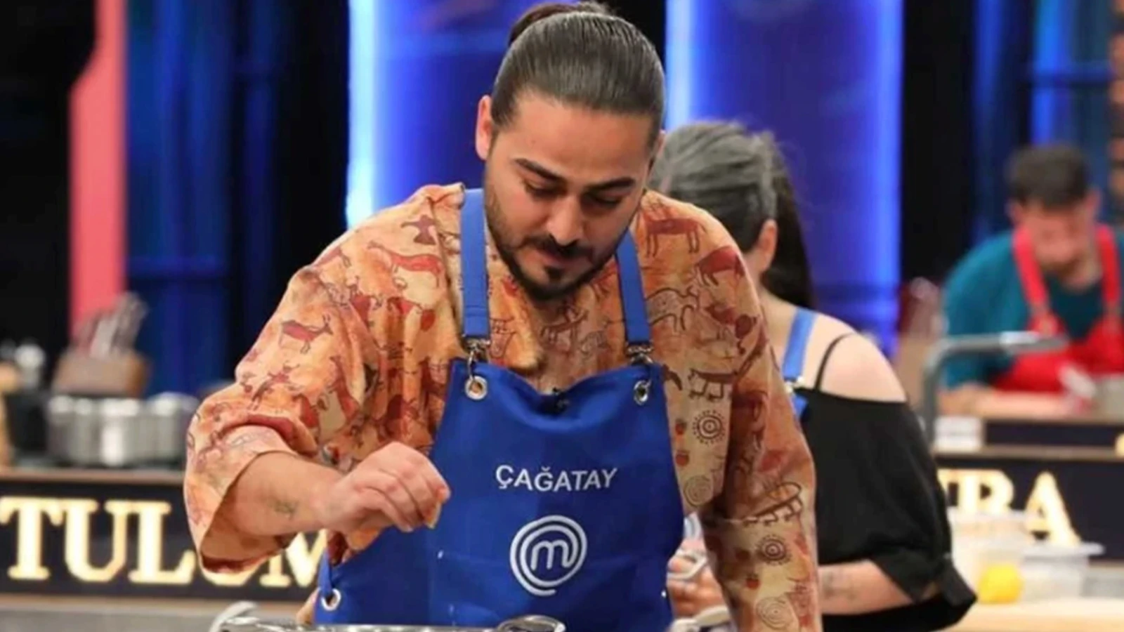 MasterChef Altin kupa son altin ceketi alan Cagatay Doganay kimdir MasterChef Cagatay ne is yapiyor