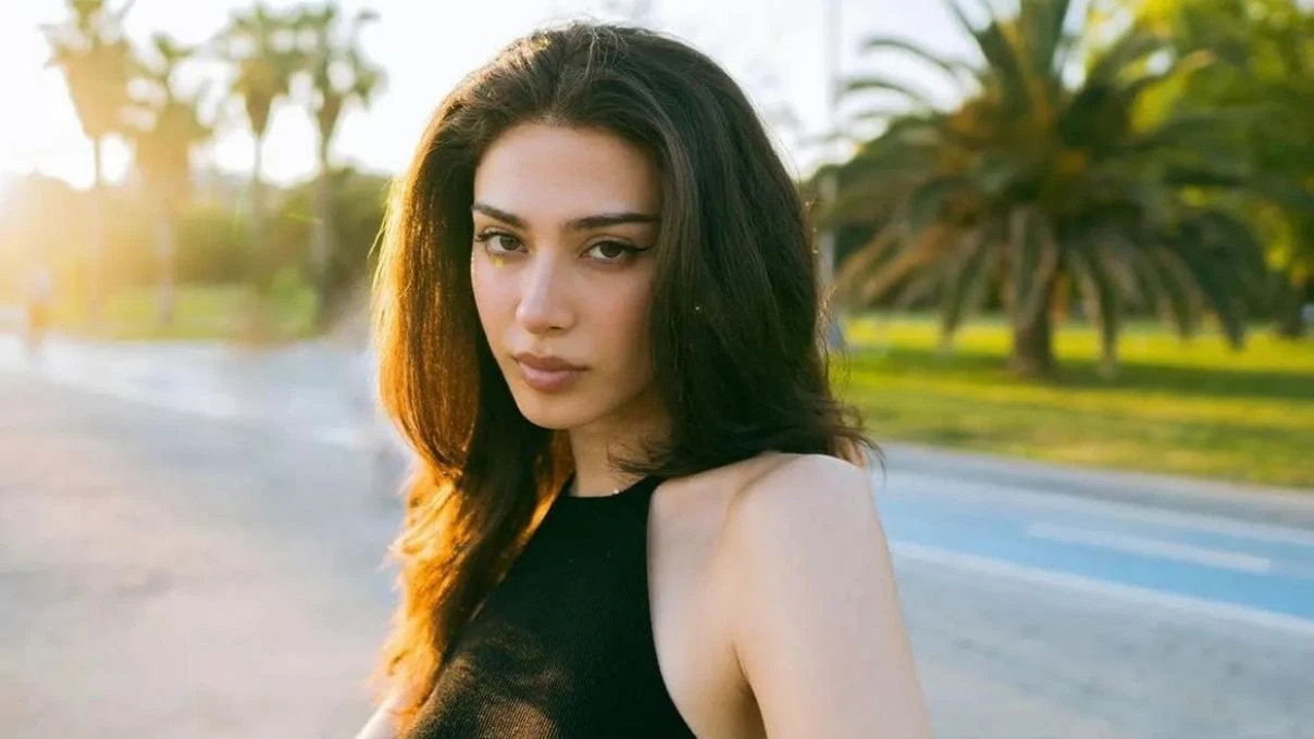 M Lisa ve Mert Yazıcıoğlu aşkı belgelendi! Ünlü şarkıcının paylaşımı çifti ele verdi 10 M Lisa ve Mert Yazıcıoğlu aşkı belgelendi! Ünlü şarkıcının paylaşımı çifti ele verdi