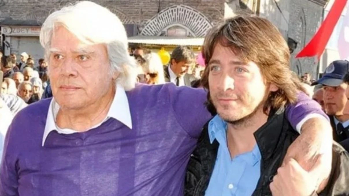 Survivor 2026 yarışmacısı Murat Arkın’ın babası Cüneyt Arkın’a benzerliği dikkat çekti! 6 Survivor 2026 yarışmacısı Murat Arkın’ın babası Cüneyt Arkın’a benzerliği dikkat çekti!