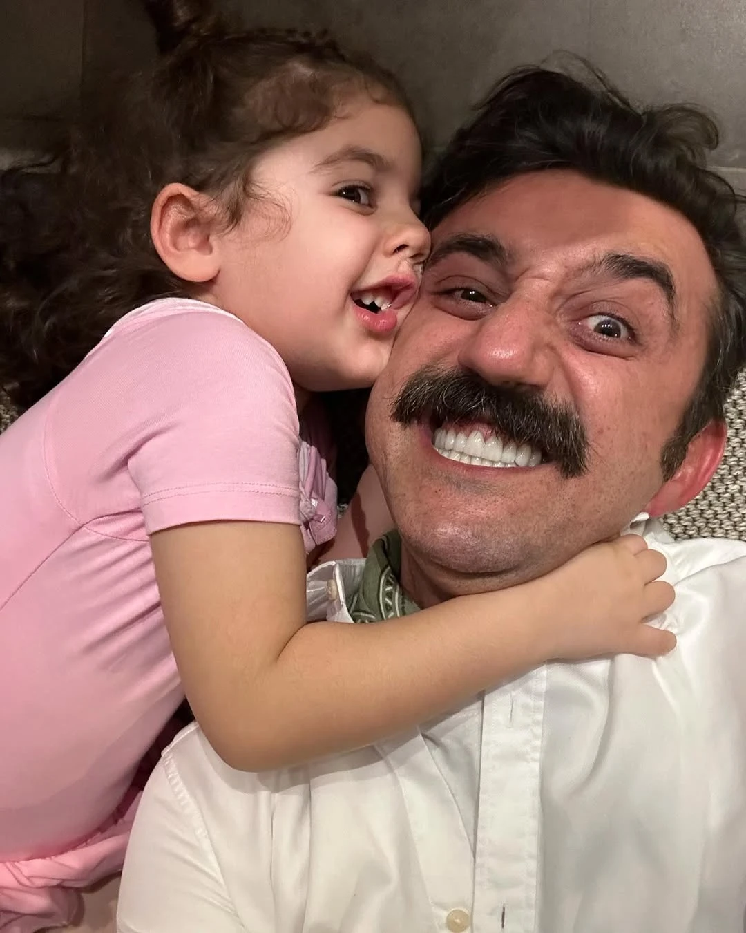 Eşref Rüya dizisinde yaprak dökümü başladı! Necip Memili’den şoke eden hamle 8 NEcip Memili 3