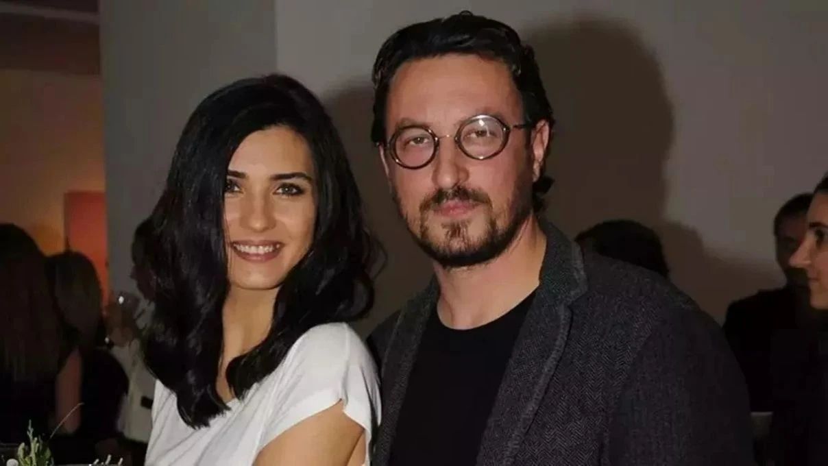 Onur Saylak, Tuba Büyüküstün’le olan evliliğinden ikizlerini paylaştı! Güzelliklerini annelerinden almışlar