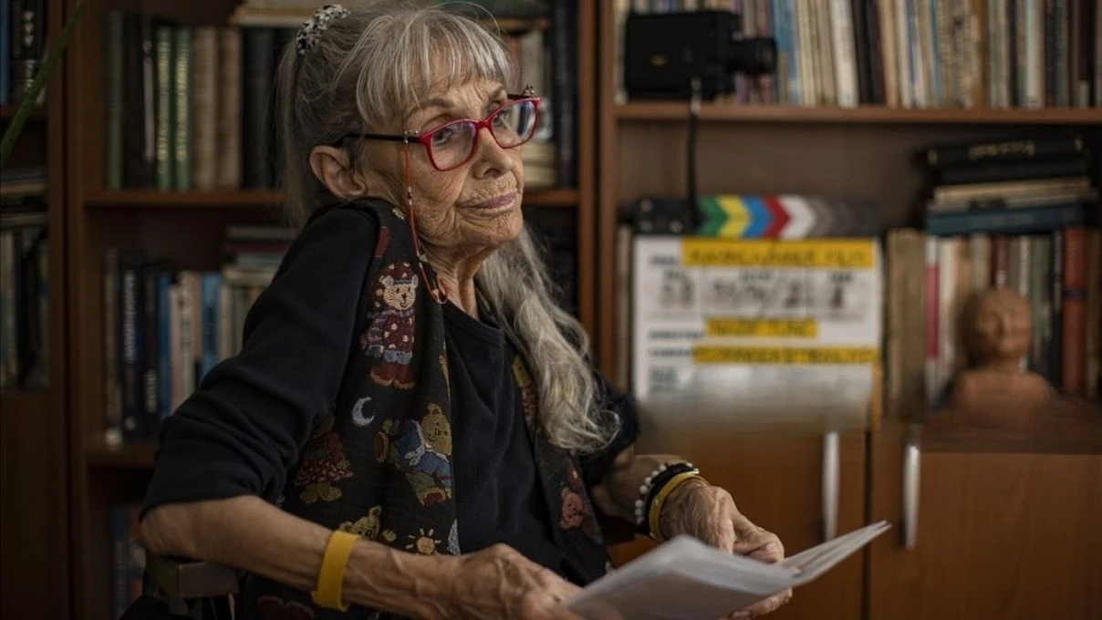 Kıskanmak dizisine bomba transfer! Suna Selen Feride’nin babaannesi rolünde geliyor