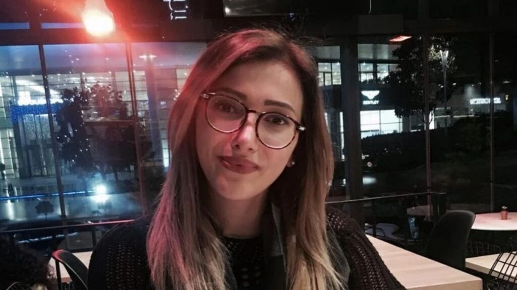 Survivor 2026 Busra Yalcin kimdir kac yasinda Survivor 2026 Busra Yalcin aslen nereli meslegi ne