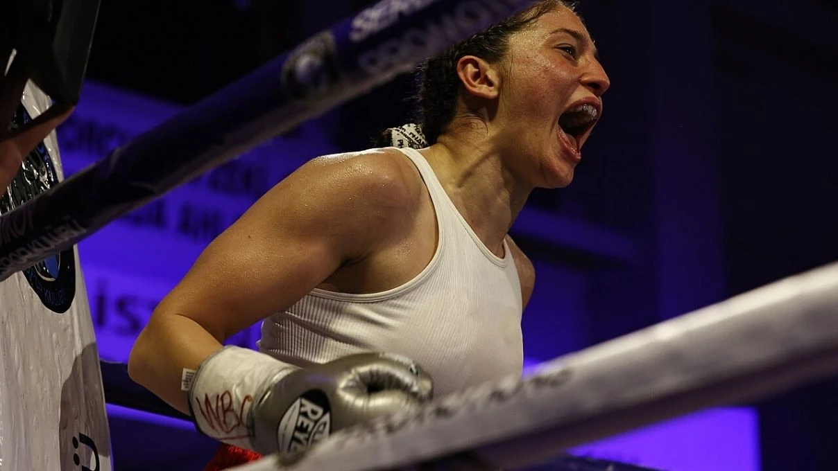 Survivor 2026 Seren Ay Cetin kimdir kac yasinda Seren Ay Cetinin aldigi oduller