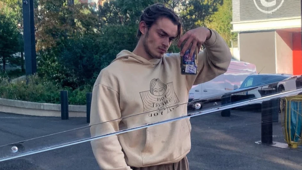 Survivor 2026ya yedeklerden gelen isim Can Berkay Ertemiz kimdir Survivor Can Berkay Ertemiz ne is yapiyor