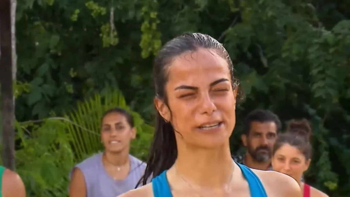 Survivor Beyza Gemicinin babasi kimdir kac yasinda