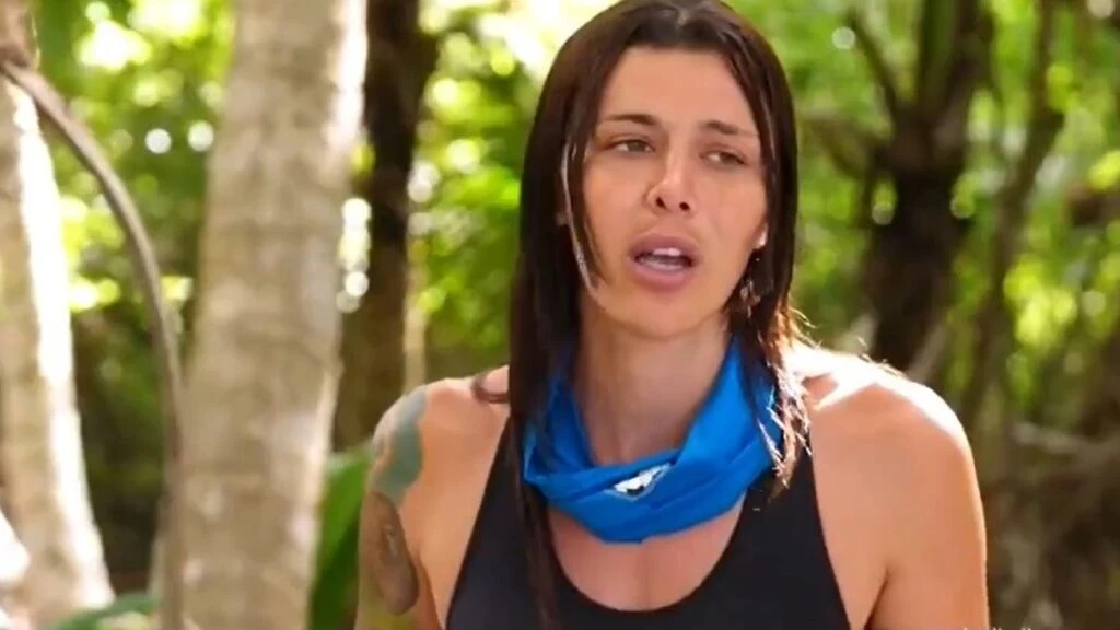 Survivor Nefise ve Busra konsey sonrasi tartisti Survivor Nefise Acun Ilicaliya ne soyledi