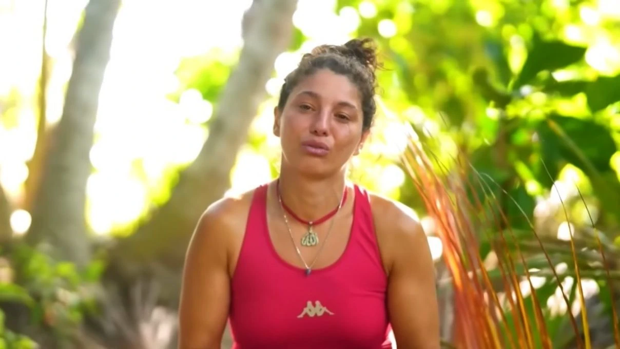 Survivor Seren Ay Cetinden Mert Nobre cikisi Mert Nobrenin sozleri krize yol acti