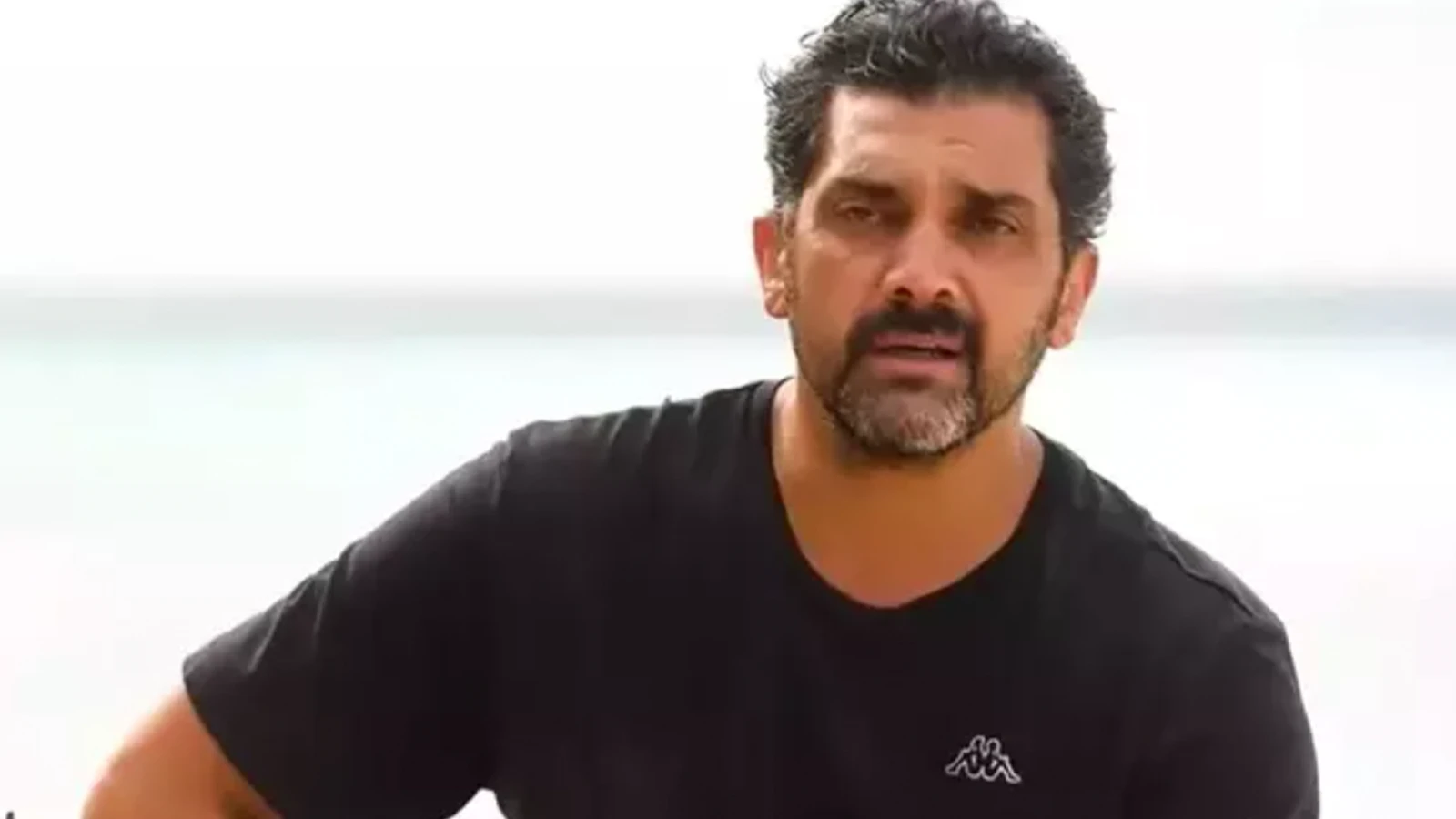 Survivor seyircisi Bayhan icin ayaga kalkti Sosyal medya calkalaniyor All Star getirip bitirme bu ruhu