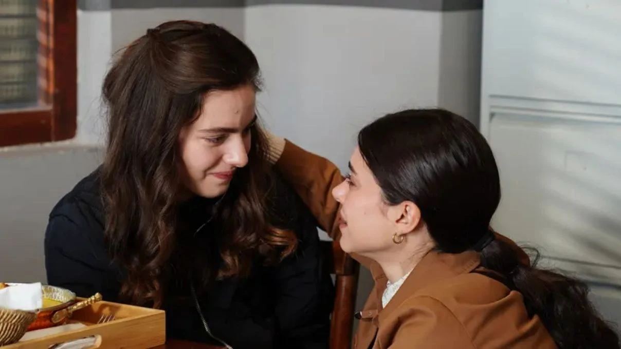 TASACAK BU DENIZ DIZISI ODULLERLE TACLANDI