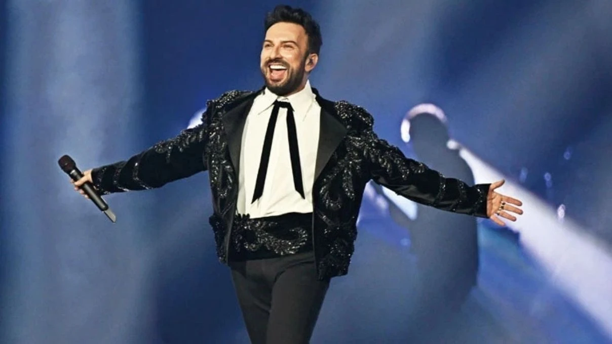 Tarkan’ın konserine ünlüler gidebildi! Konser fiyatları asgari ücrete yakın