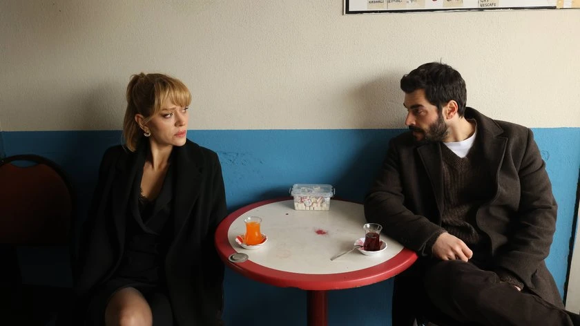 Veliaht 19. bölümde neler oldu? Zafer’in düşüşü ve gizli anlaşmaları dikkat çekiyor 7 Valiaht 7