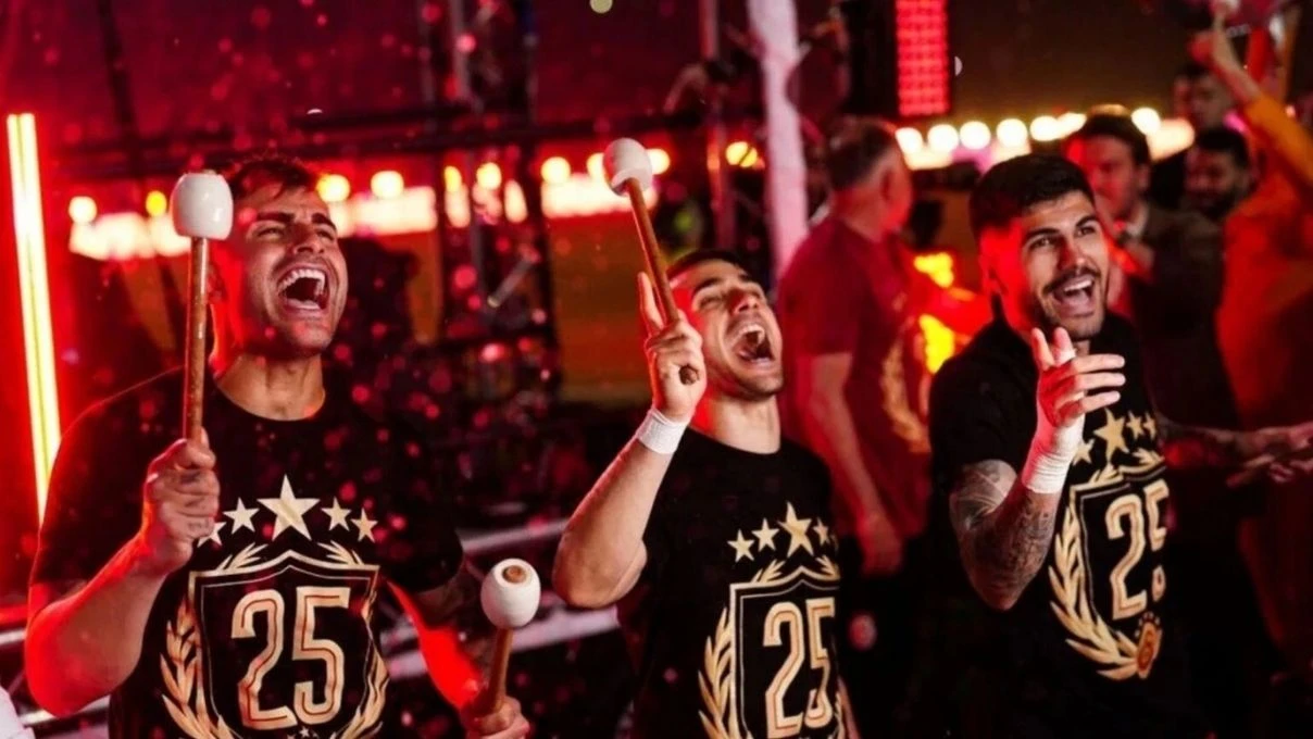 Galatasaray marşını Yasemin Sakallıoğlu mu yaptı? Yasemin Sakallıoğlu’ndan bomba Galatasaray itirafları