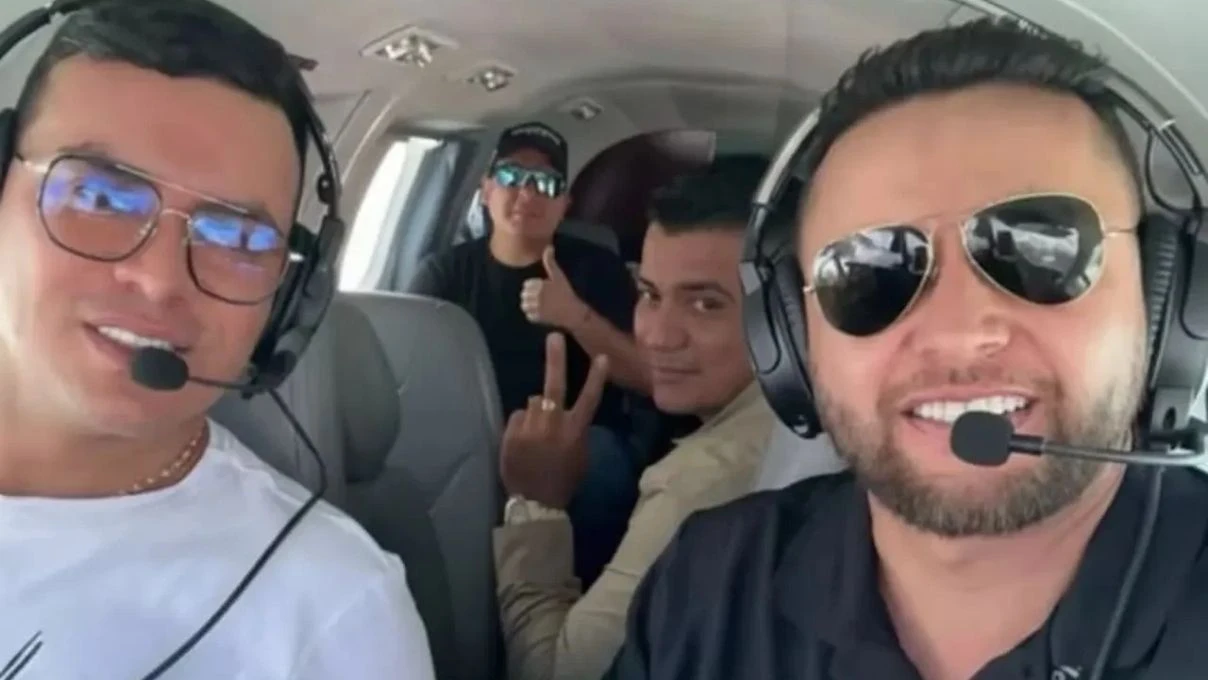 Kolombiyalı ünlü şarkıcı Yeison Jimenez’den acı haber! Uçak kazasında hayatını kaybetti