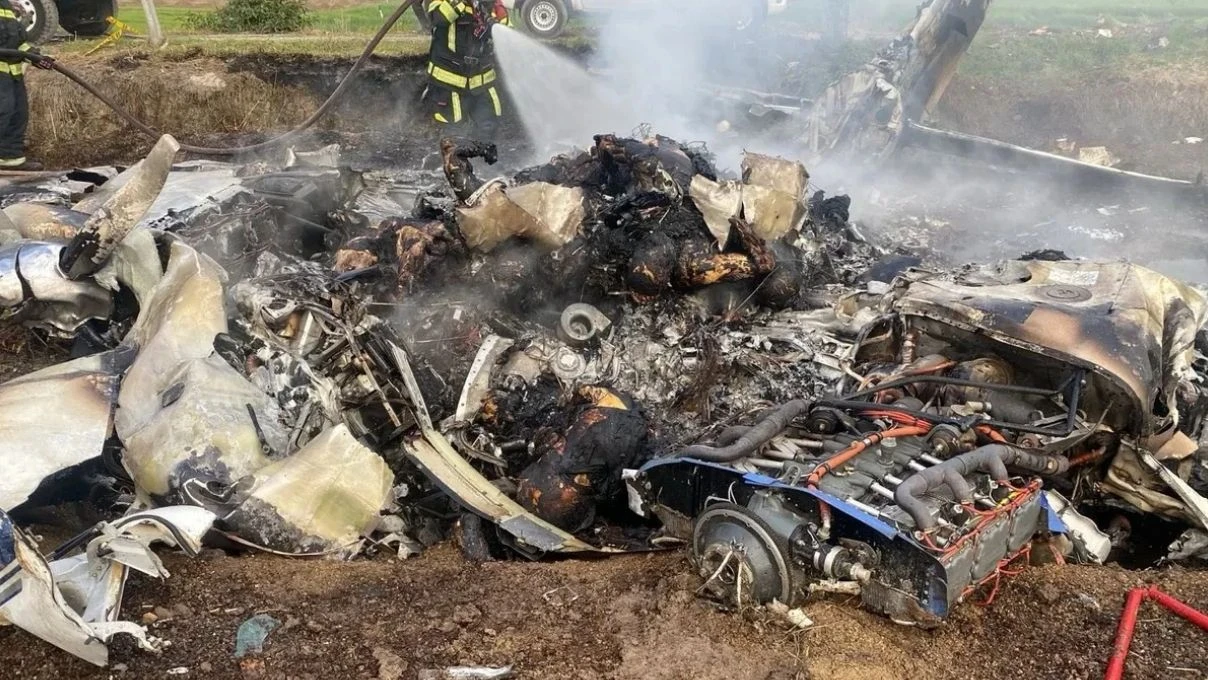 Kolombiyalı ünlü şarkıcı Yeison Jimenez’den acı haber! Uçak kazasında hayatını kaybetti