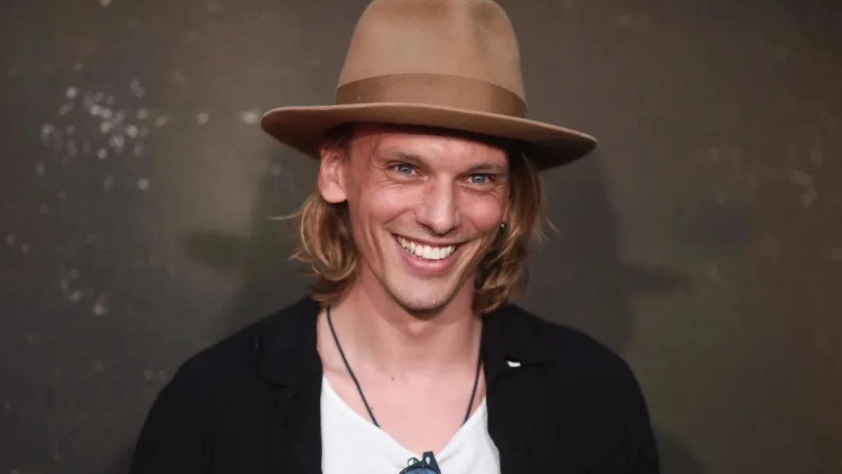 Stranger Things’in Vecna’sıydı! Jamie Campbell Bower, The Lord of the Rings: The Rings of Power dizisinde