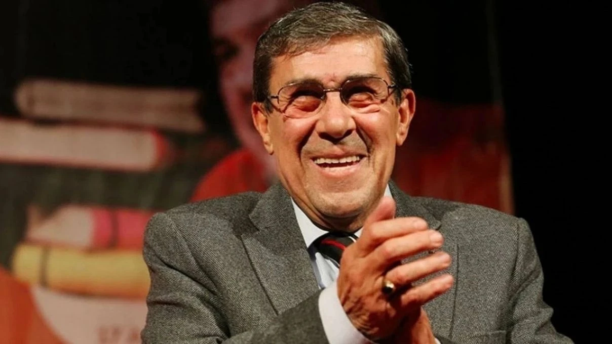 Huzurevine yerleşen Zihni Göktay’dan üzen haber geldi! Usta oyuncu çıktığı turnede kaza geçirdi 4 Huzurevine yerleşen Zihni Göktay’dan üzen haber geldi! Usta oyuncu çıktığı turnede kaza geçirdi