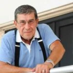 Huzurevine yerleşen Zihni Göktay’dan üzen haber geldi! Usta oyuncu çıktığı turnede kaza geçirdi