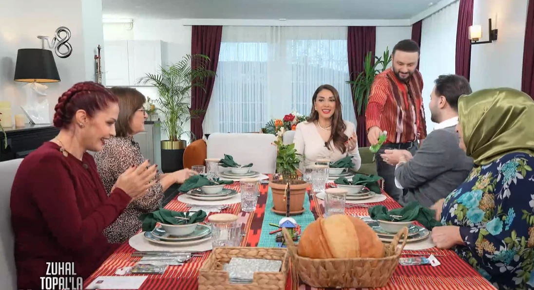 Zuhal Topalla Yemekteyiz 4