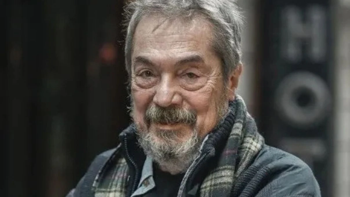 Hababam Sınıfı’nın çalışkan Ahmet’iydi! Ahmet Sezerel son haliyle dikkatleri üzerine çekti 9 Hababam Sınıfı’nın çalışkan Ahmet’iydi! Ahmet Sezerel son haliyle dikkatleri üzerine çekti