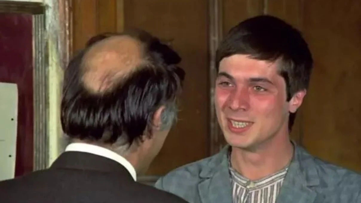 Hababam Sınıfı’nın çalışkan Ahmet’iydi! Ahmet Sezerel son haliyle dikkatleri üzerine çekti 7 Hababam Sınıfı’nın çalışkan Ahmet’iydi! Ahmet Sezerel son haliyle dikkatleri üzerine çekti