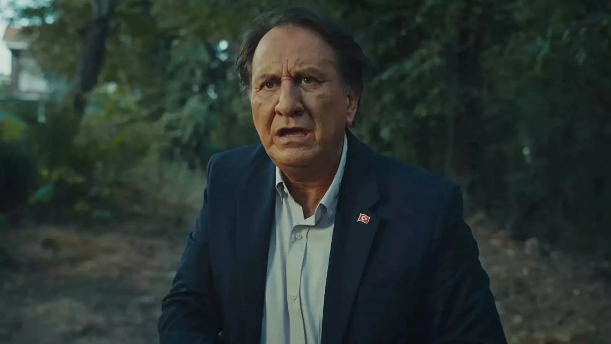 Arka Sokaklar dizisinden ‘Nerede o eski diziler?’ dedirttiren sahneler! Sosyal medyada gündem olan görüntüler günümüz dizileriyle kıyaslandı