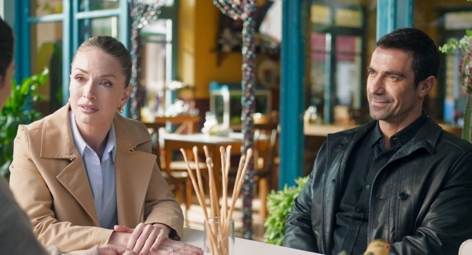 ayrılık da sevdaya dahil dizisinin ilk bölümü yayınlandı!