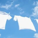 Beyaz kıyafetleri yıkama hakkında tüm bildiklerinizi unutun! Mısırlılar bakın nasıl yıkıyormuş