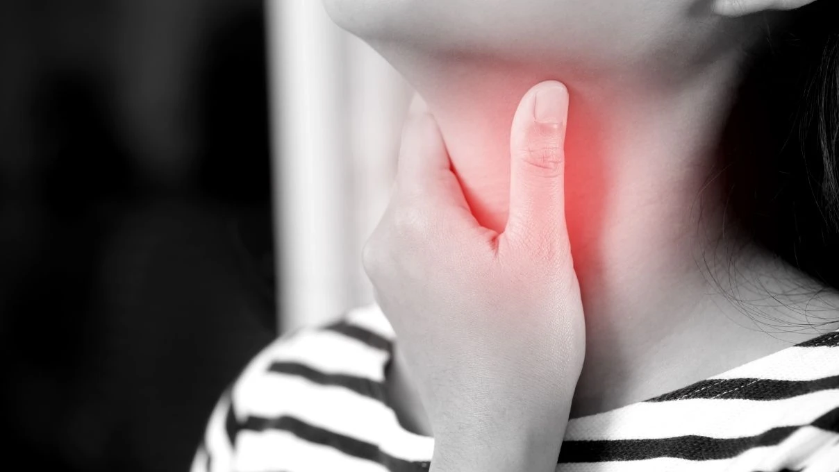 Boğaz yanmasını anında iyileştiren karışım! Zencefil limon