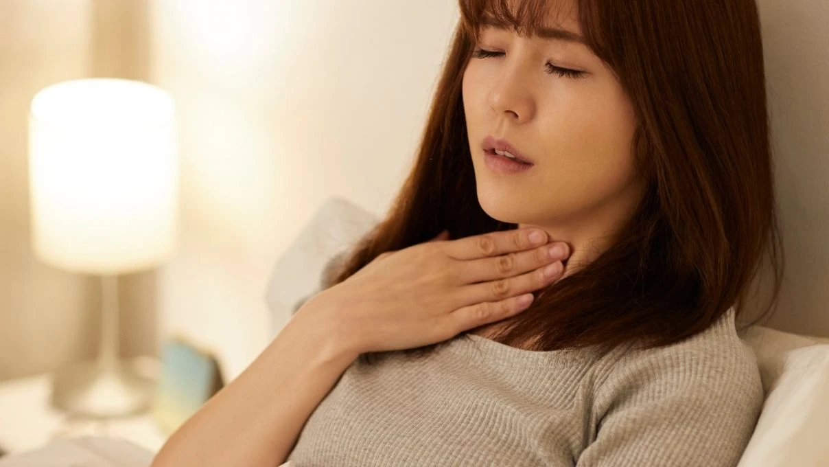 Boğaz yanmasını anında iyileştiren karışım! Zencefil limon