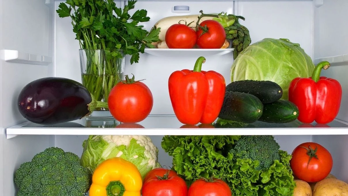 Buzdolabında asla yan yana olmaması gereken besinler! Mantar yuvasına dönüyor